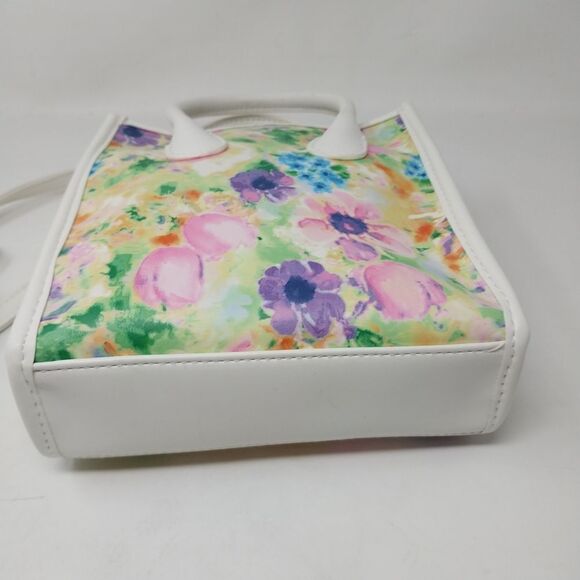 Pretty Spring Floral Rectangle Crossbody Bag - Picture 7 of 12